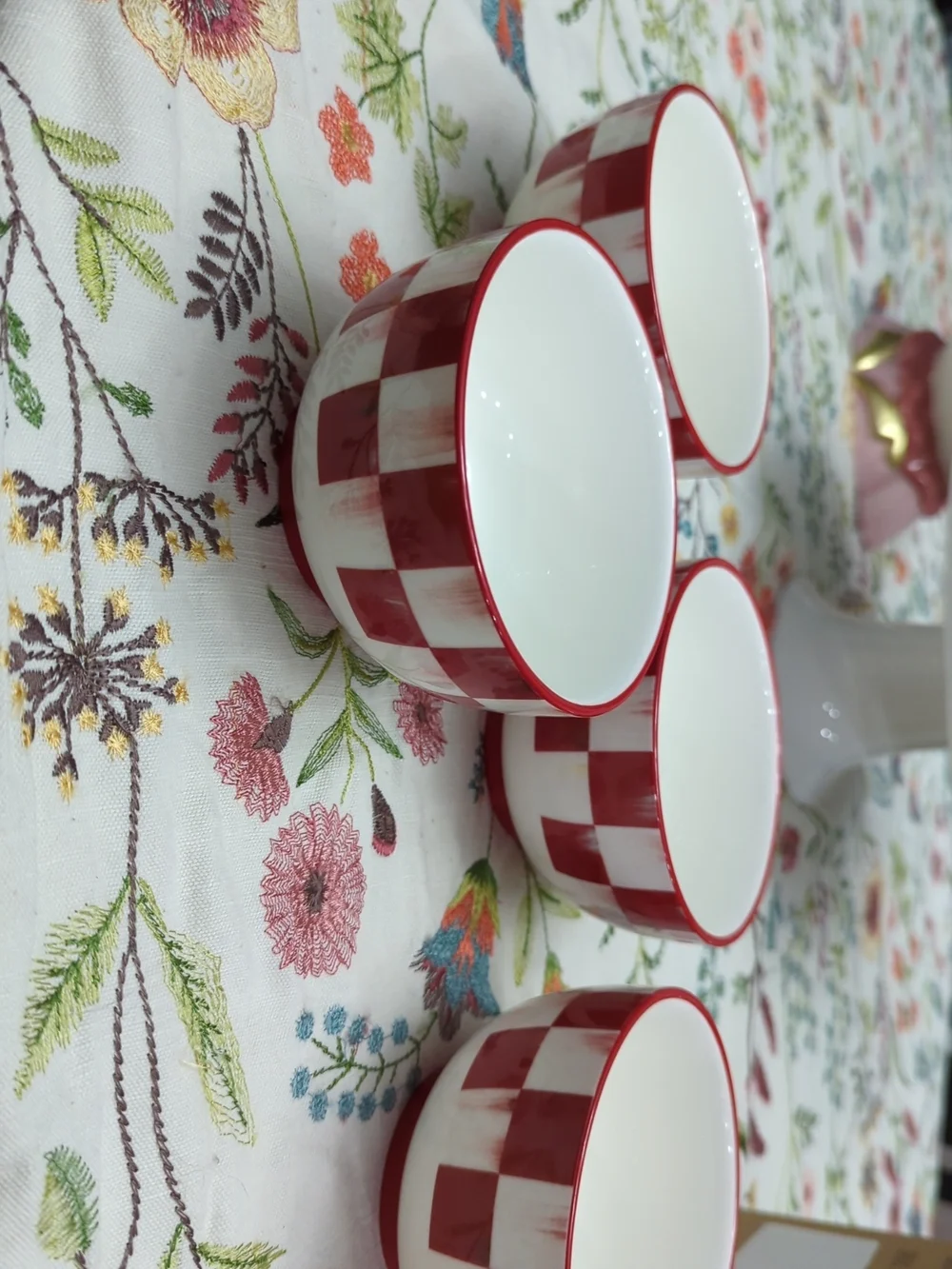 Mackenzie Childs Bowls set of 4 Cherry Check - Picture 3 of 5